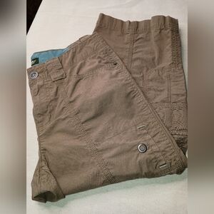 TAKE 50% OFF EDDIE BAUER mercer fit capris  (#336)‎